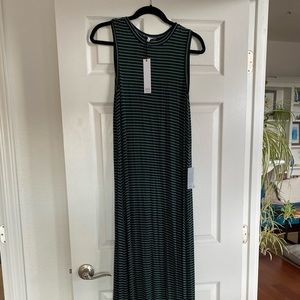 NWT Small NSR forest green maxi dress